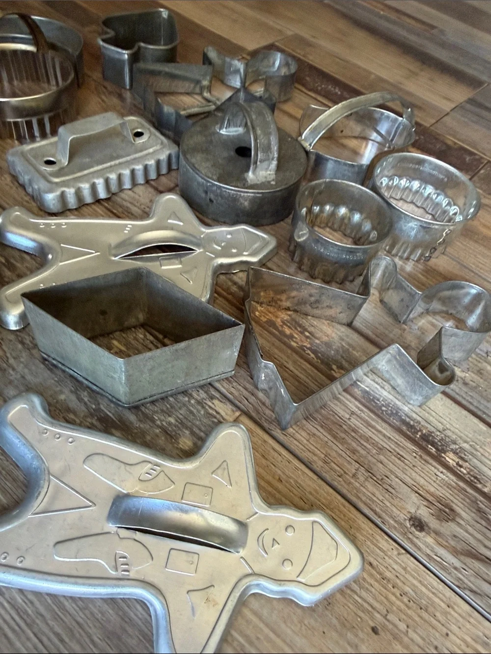 Vintage Metal Cookie Cutter Set - Assorted Shapes in Silver